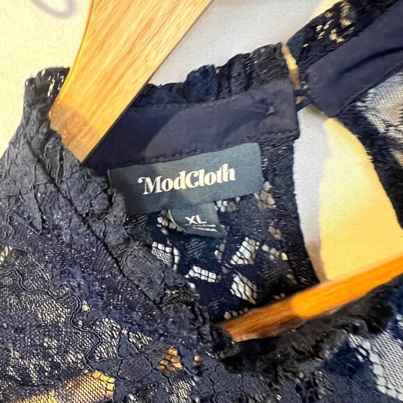 ModCloth Winsome Whims Navy Blue Star Lace Blouse XL Whimsigoth Witchy Goth - Picture 4 of 5